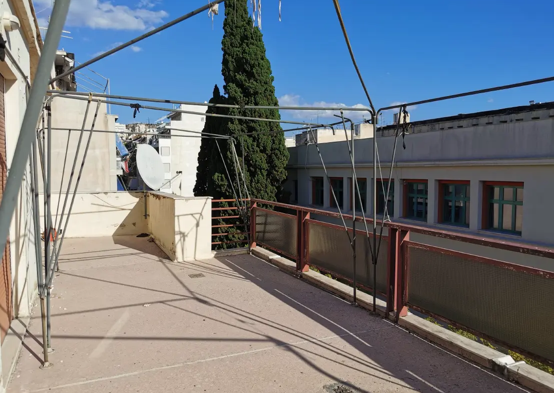 Investment Building